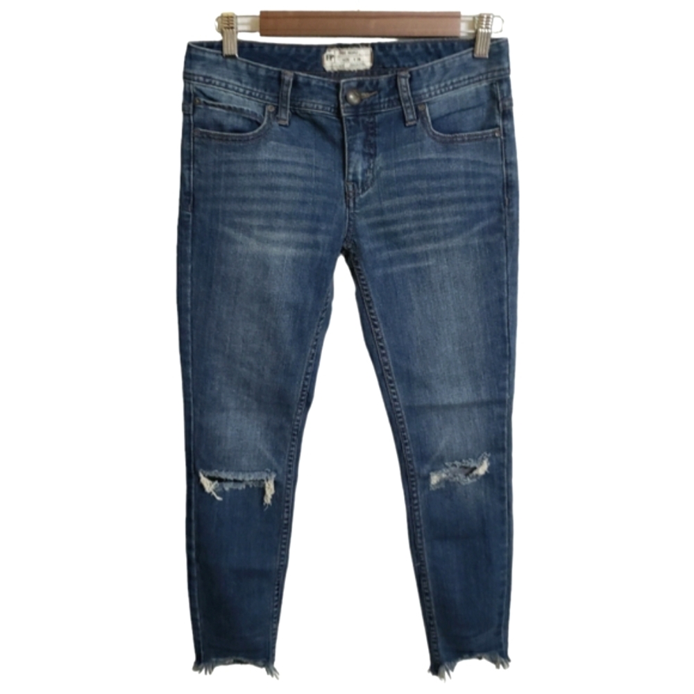 Free People Distressed Low-rise Skinny Jeans with Raw Hem Size 26